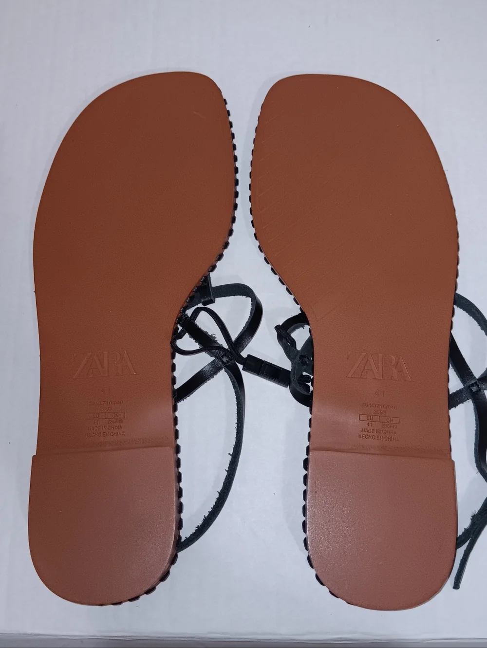Zara Black Strappy Sandals with Tan Footbed - Picture 2 of 4